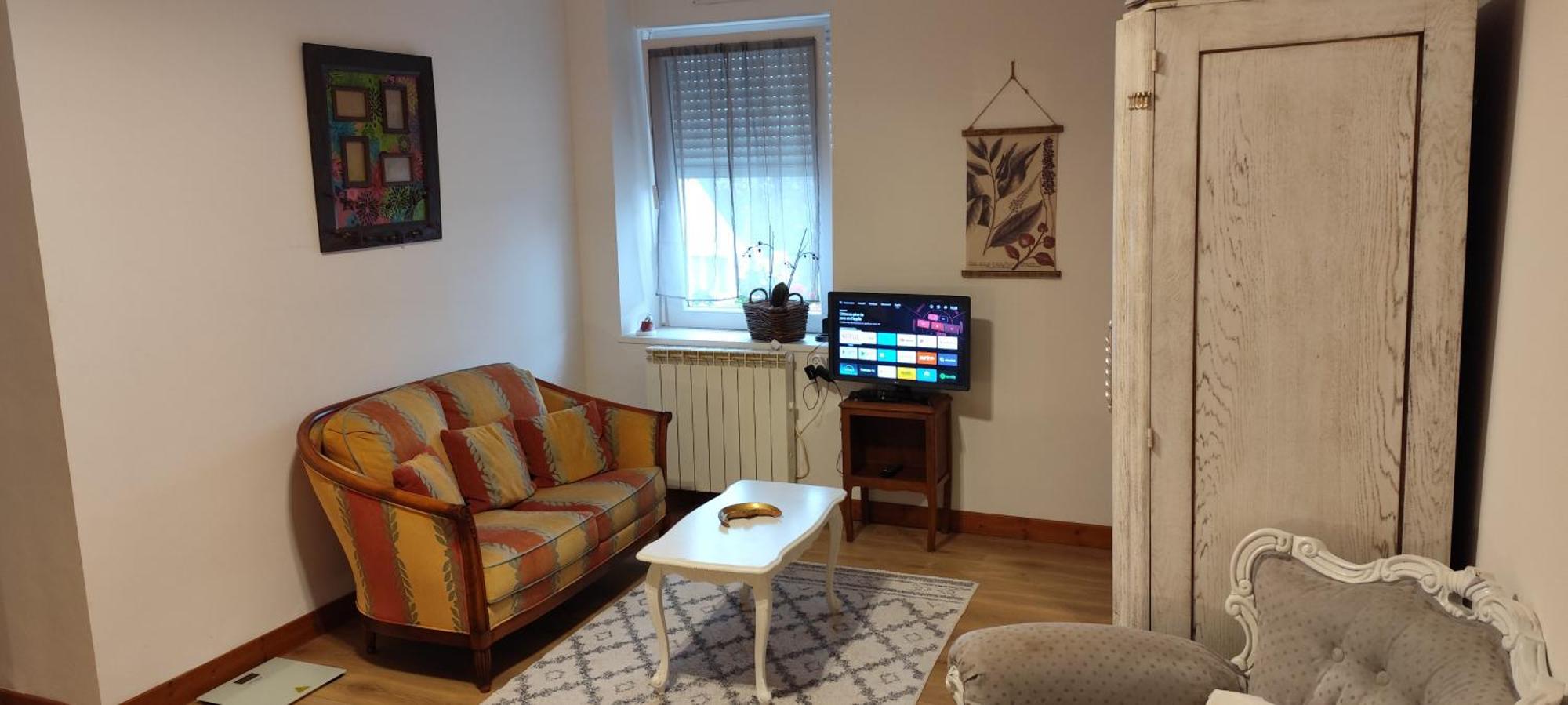 Chez Merlyn Locarn Екстериор снимка